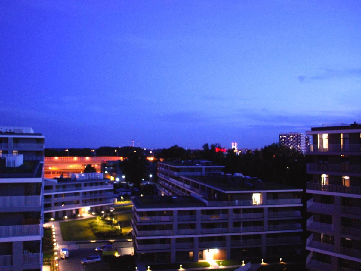 Apartament City Break 124 ワルシャワ エクステリア 写真